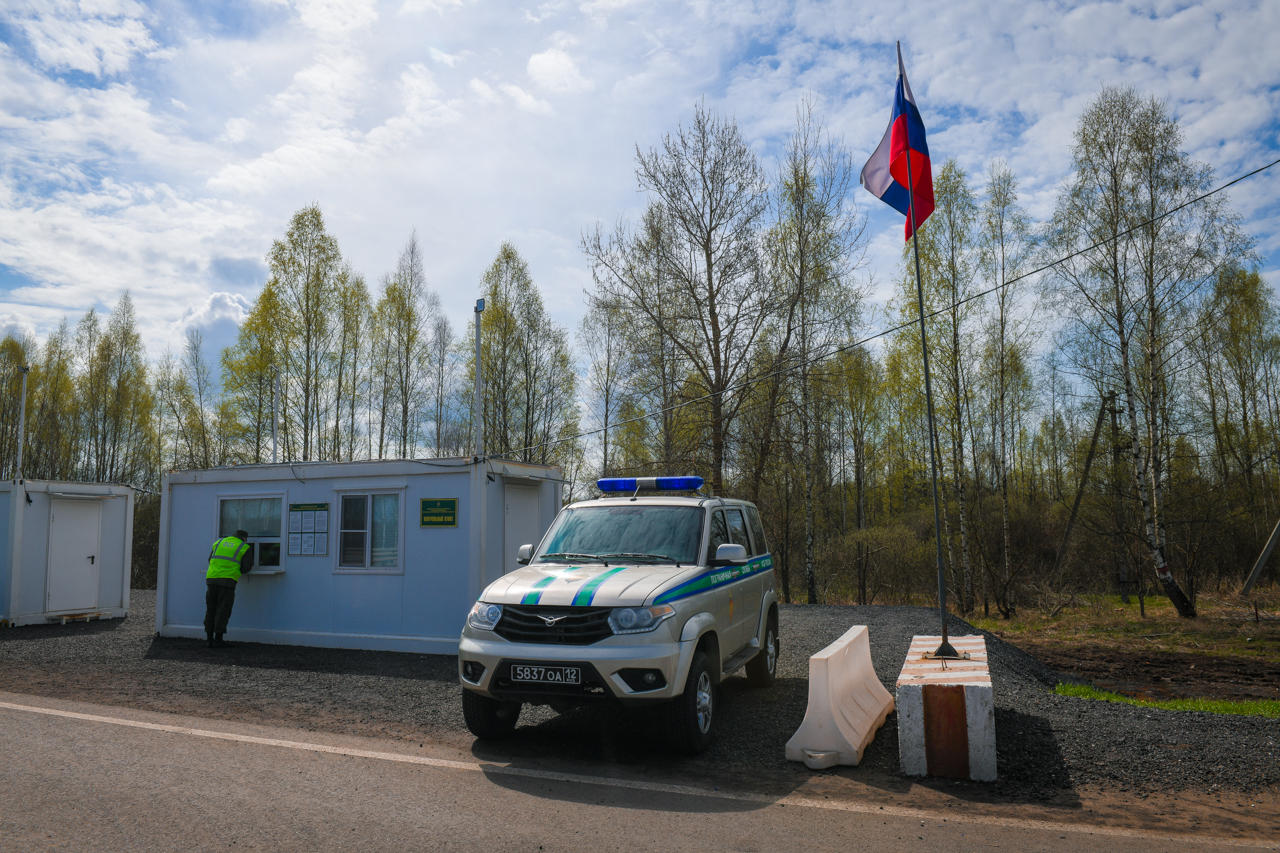 Пограничная служба ФСБ России машины