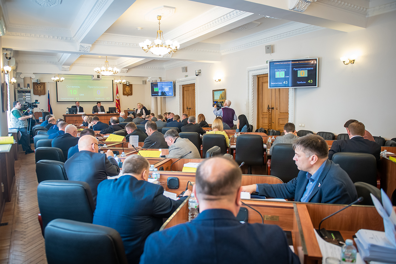 Смоленская областная дума. Алексей Островский. Островский Смоленск губернатор. Развития Смоленской области. Алексей Островский губернатор Смоленской области приколы.