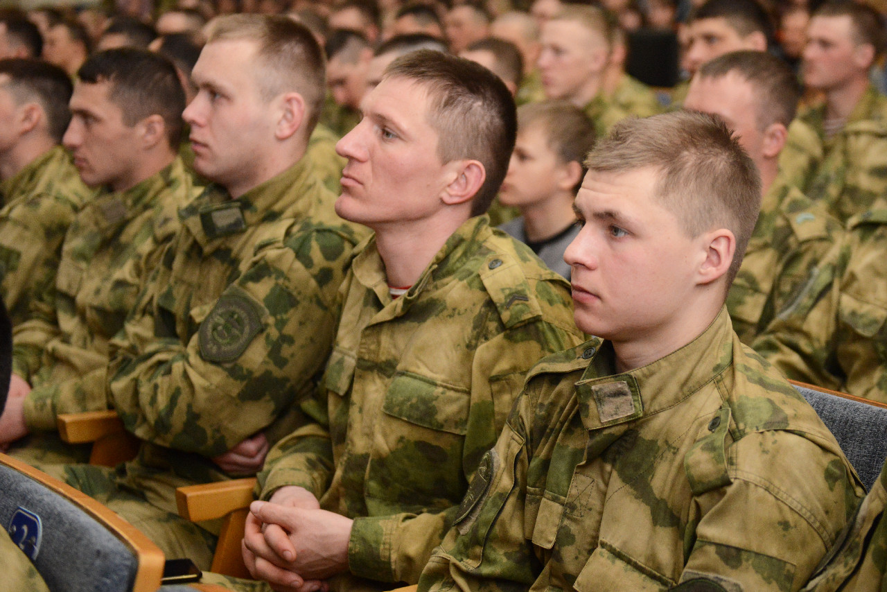 Воспитание военнослужащих. Культура военнослужащих. Военнослужащий ВНГ. Воспитание военнослужащих ВНГ. Национальная гвардия Смоленск.