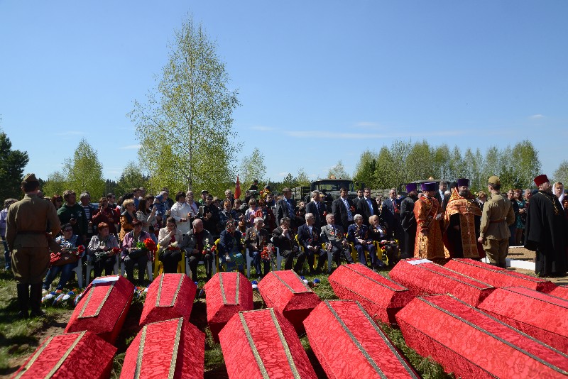 Погода ярцева смоленское область. Смоленская область Ярцевский район поселок Яковлево. Ярцево Яковлево. Памятные места Ярцево Смоленской области. Мер Ярцево Смоленской.