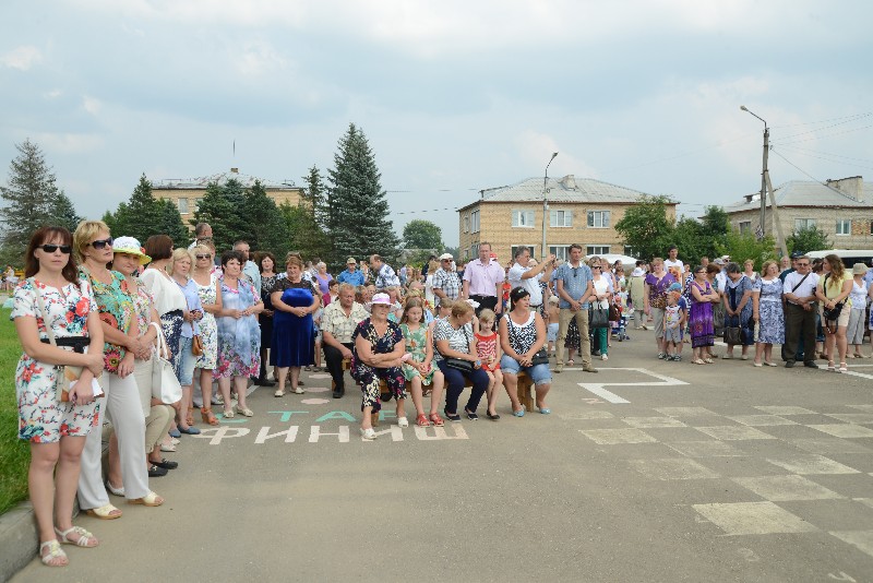 Темкино смоленской. Село Тёмкино Смоленской области. Тёмкино (село, Смоленская область). Администрация село Темкино. Даникова Анастасия Смоленская область село Темкино.