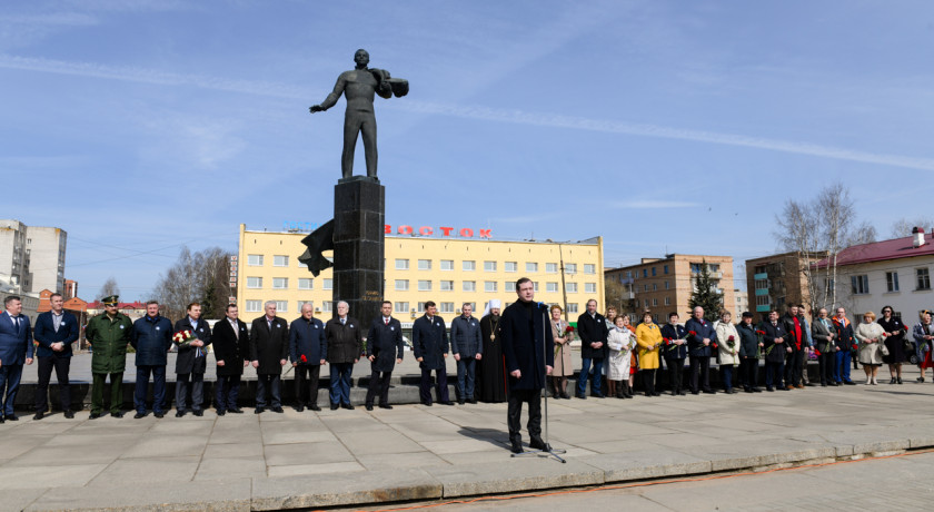 в Гагарине прошли торжественные мероприятия, посвященные 60-летию первого полета человека в космос - фото - 1