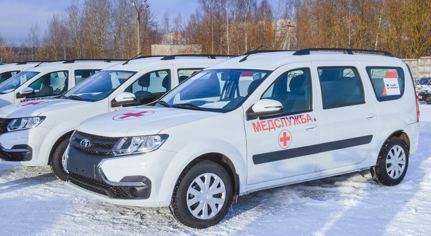 25 новых санитарных автомобилей закуплено для поликлиник и больниц Смоленской области - фото - 1